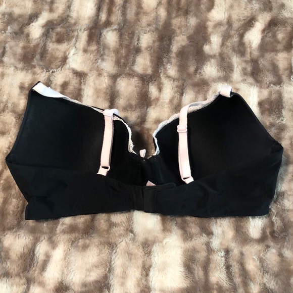 Victoria’s Secret Bra Size 36D - Picture 2 of 4